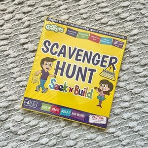 New sealed - Scavenger Hunt Seek n’ build